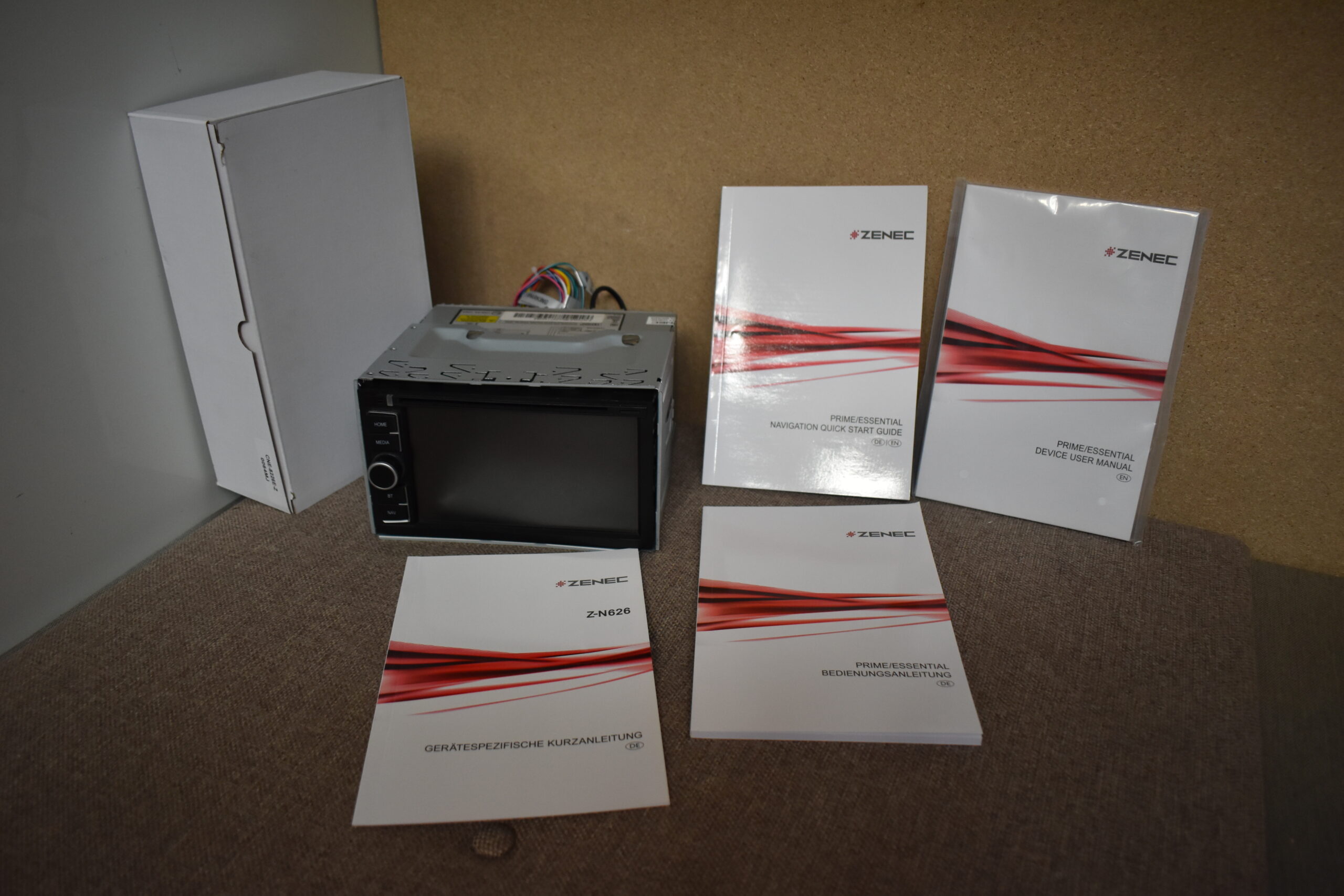 Zenec 2-DIN Naviceiver Z-N720