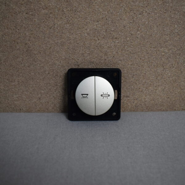 Berker Wippschalter geteilt