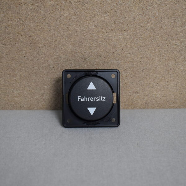 Berker Wippschalter Fahrersitz