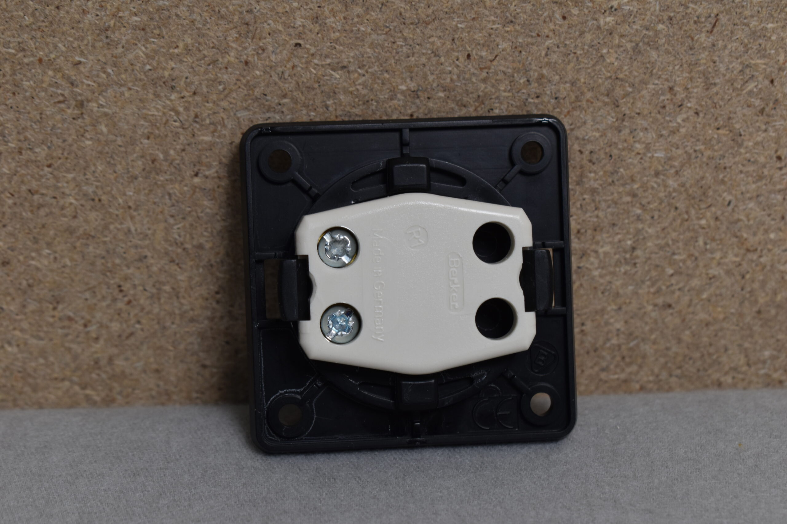 Berker Wippschalter ohne Symbol