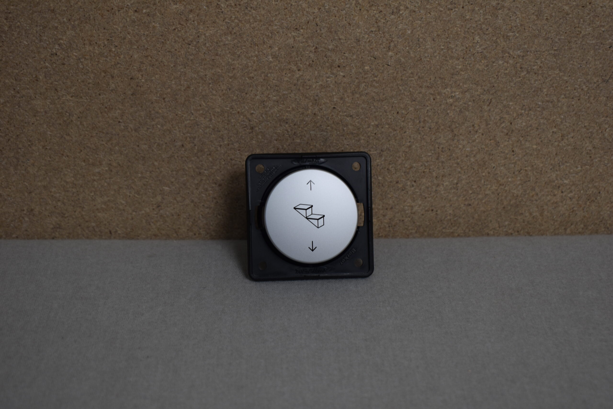 Berker Wippschalter Trittstufe silber matt