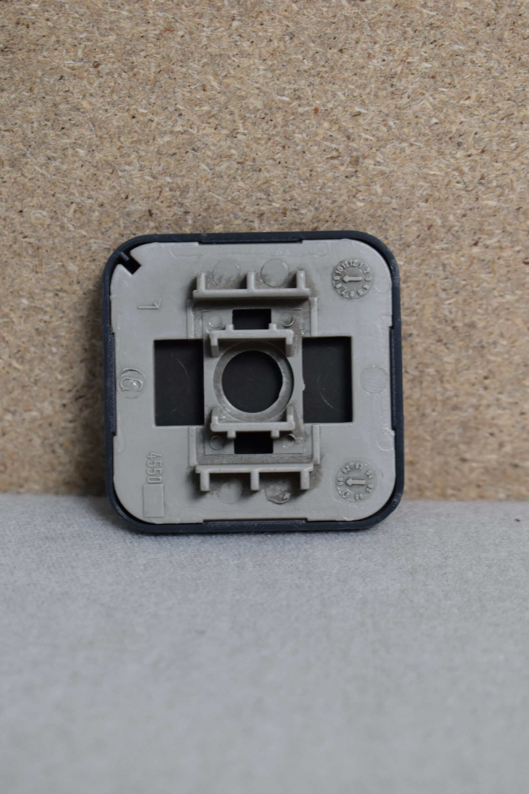 Schalter 4550 grau matt