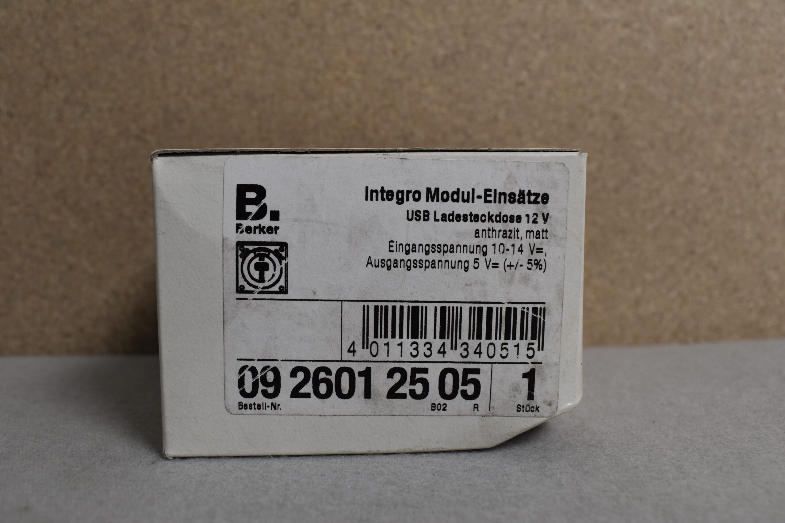 Berker Integro USB Ladesteckdose 12V anthrazit matt