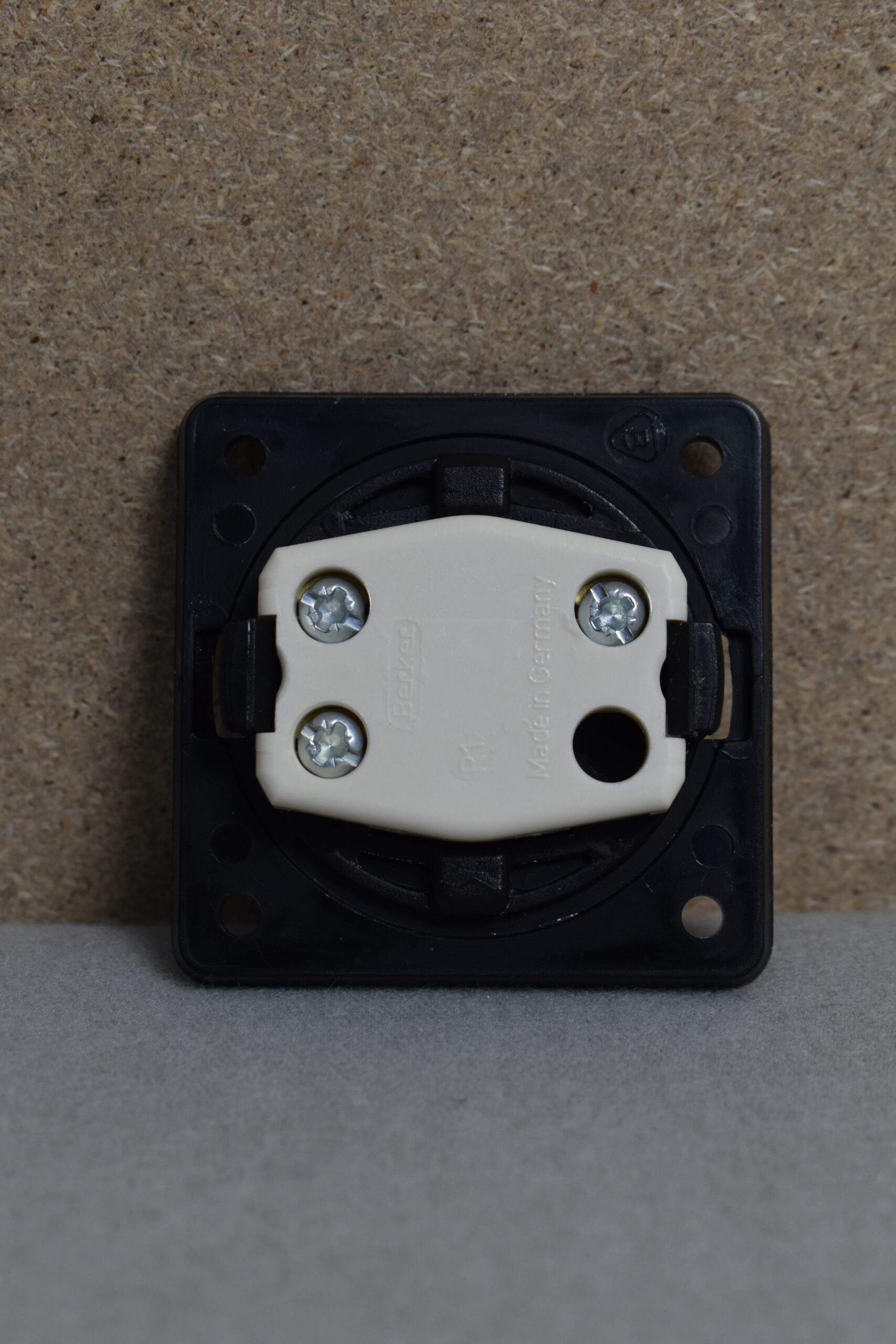 Berker Kippschalter 21564/2 schwarz