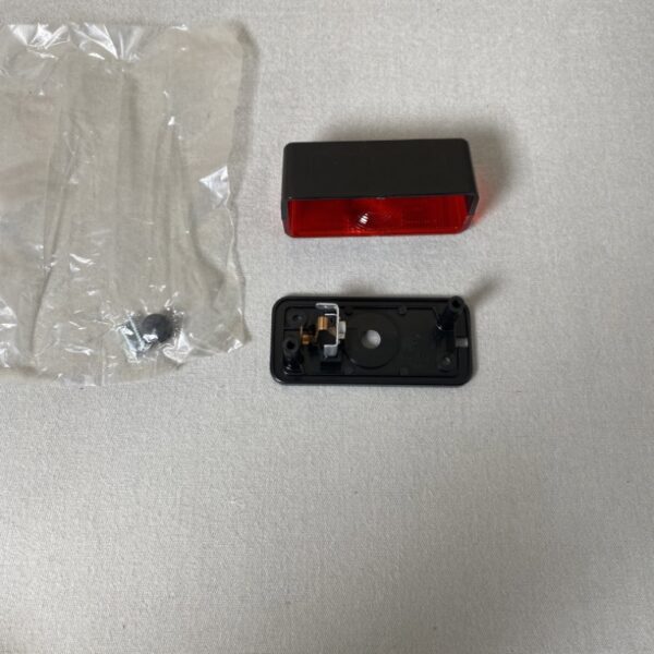 Alternative view of HELLA Umrissleuchte seitlicher Anbau 2XS 005 020-081 4 Stück