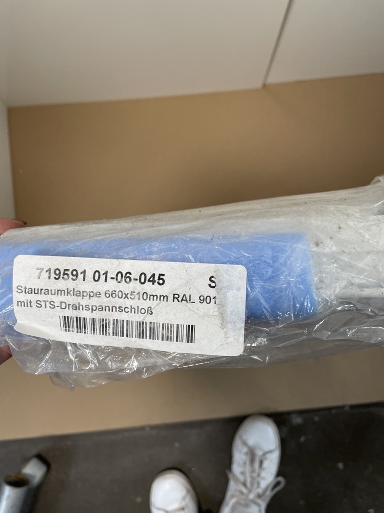 Klappenrahmen, Serviceklappe weiß, 660 x 510 mm, für Wohnmobil – Bild 2