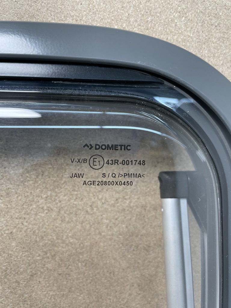 Dometic Ausstellfenster S7 800 x 450 mm 43R-001748 – Bild 3