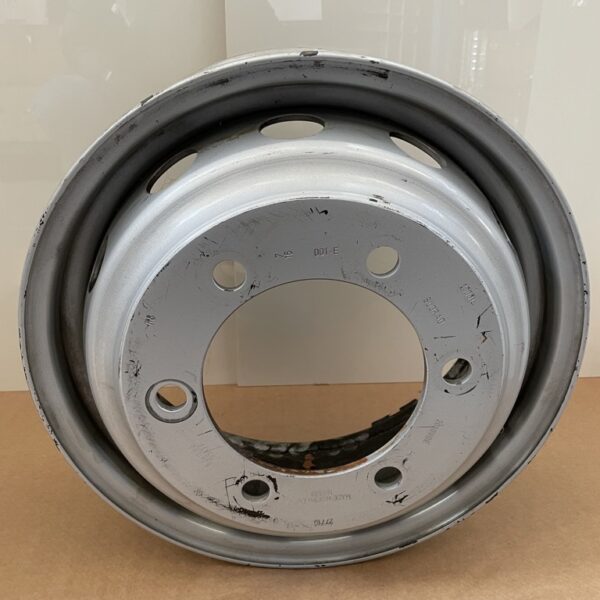 Alternative view of Stahlfelge Iveco Daily, 16 Zoll, gebraucht