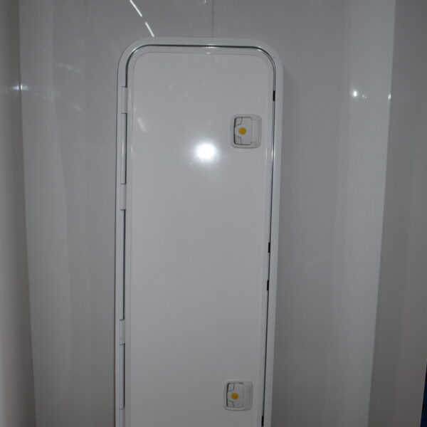Serviceklappe weiß, 1300 x 450 mm, für Wohnmobil RAL 9010