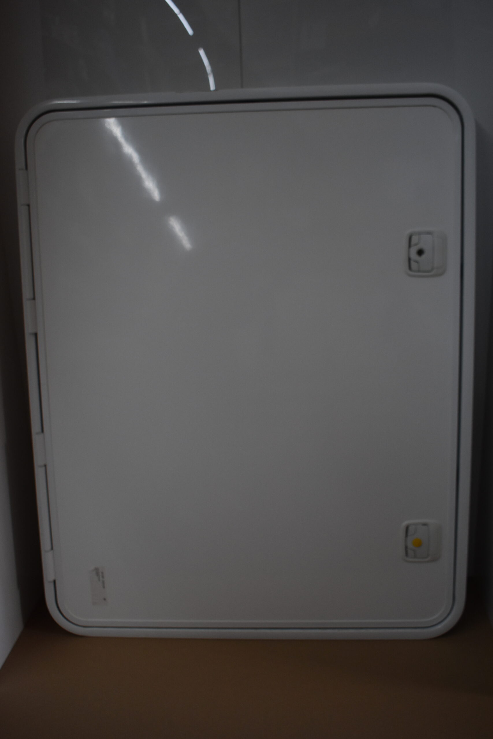 Serviceklappe weiß, 950 x 1200 mm, RAL 9010 Alu pulverbeschichtet