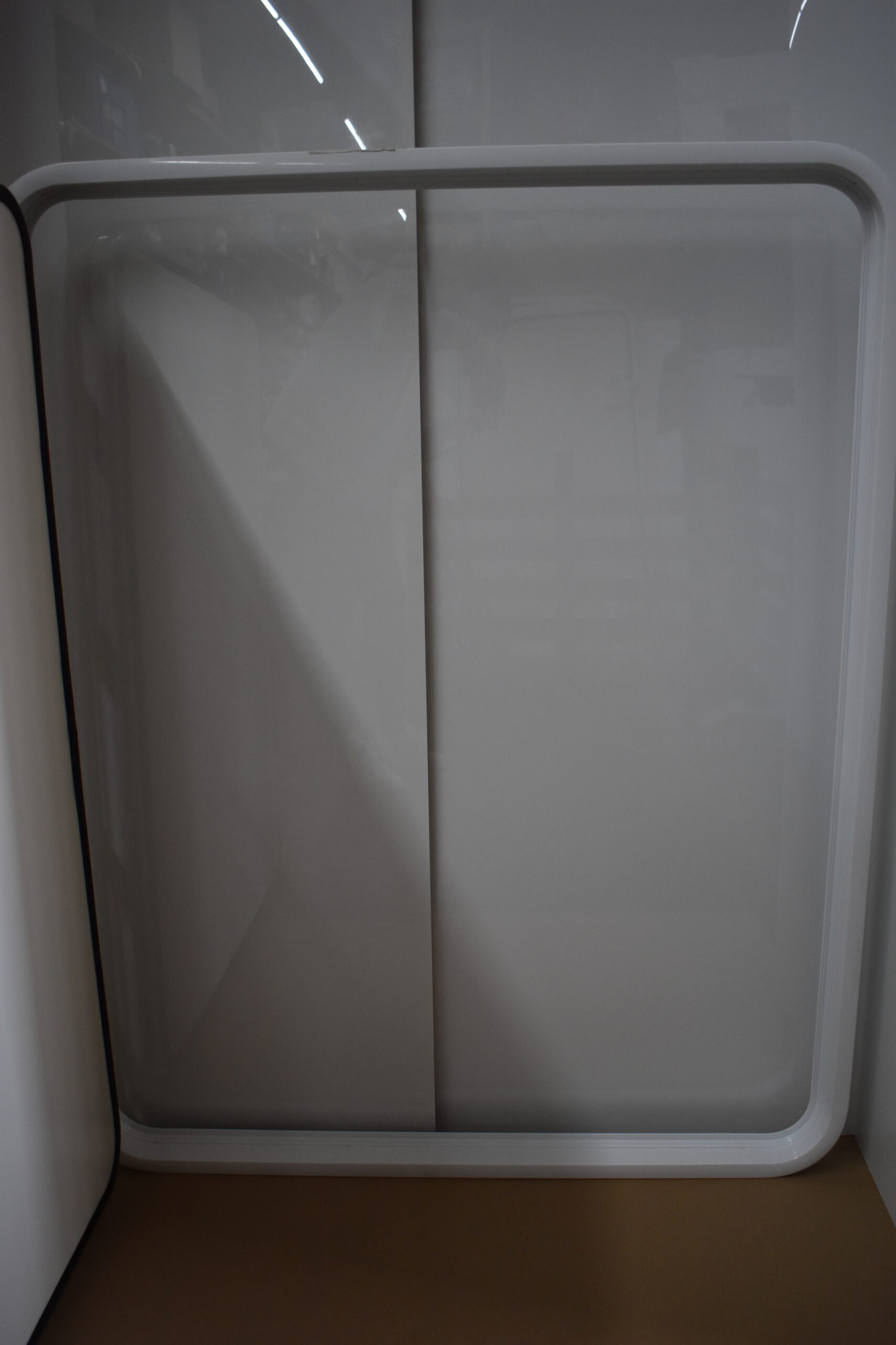 Serviceklappe weiß, 950 x 1200 mm, RAL 9010 Alu pulverbeschichtet