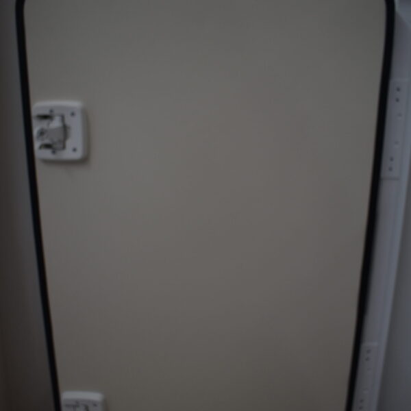 Serviceklappe weiß, 750 x 1220 mm, für Wohnmobil RAL 9010