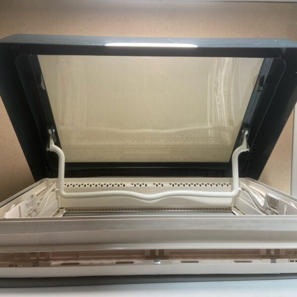 Dometic Midi Heki 700x500mm mit Zubehör