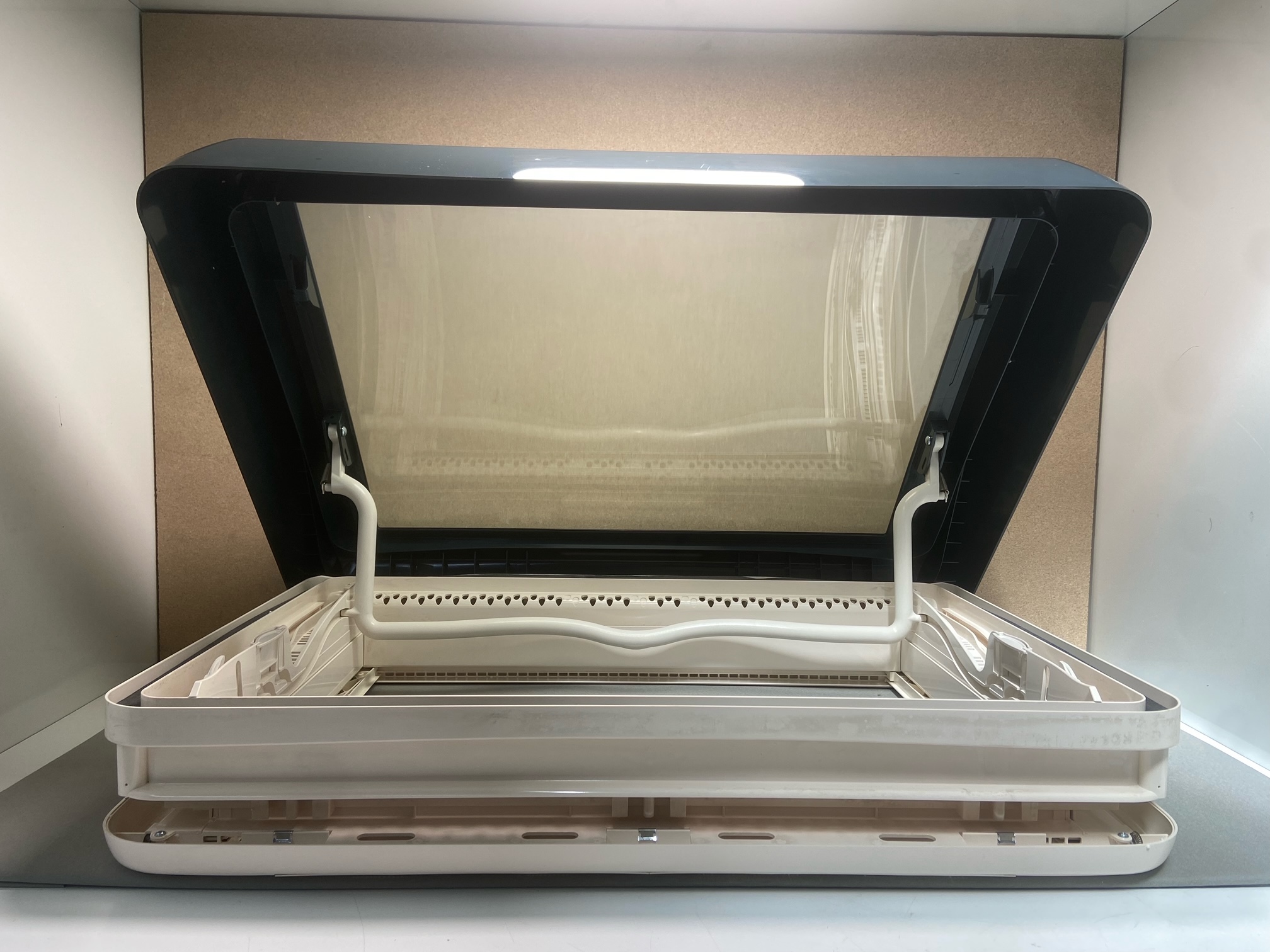 Dometic Midi Heki 700x500mm – Bild 3