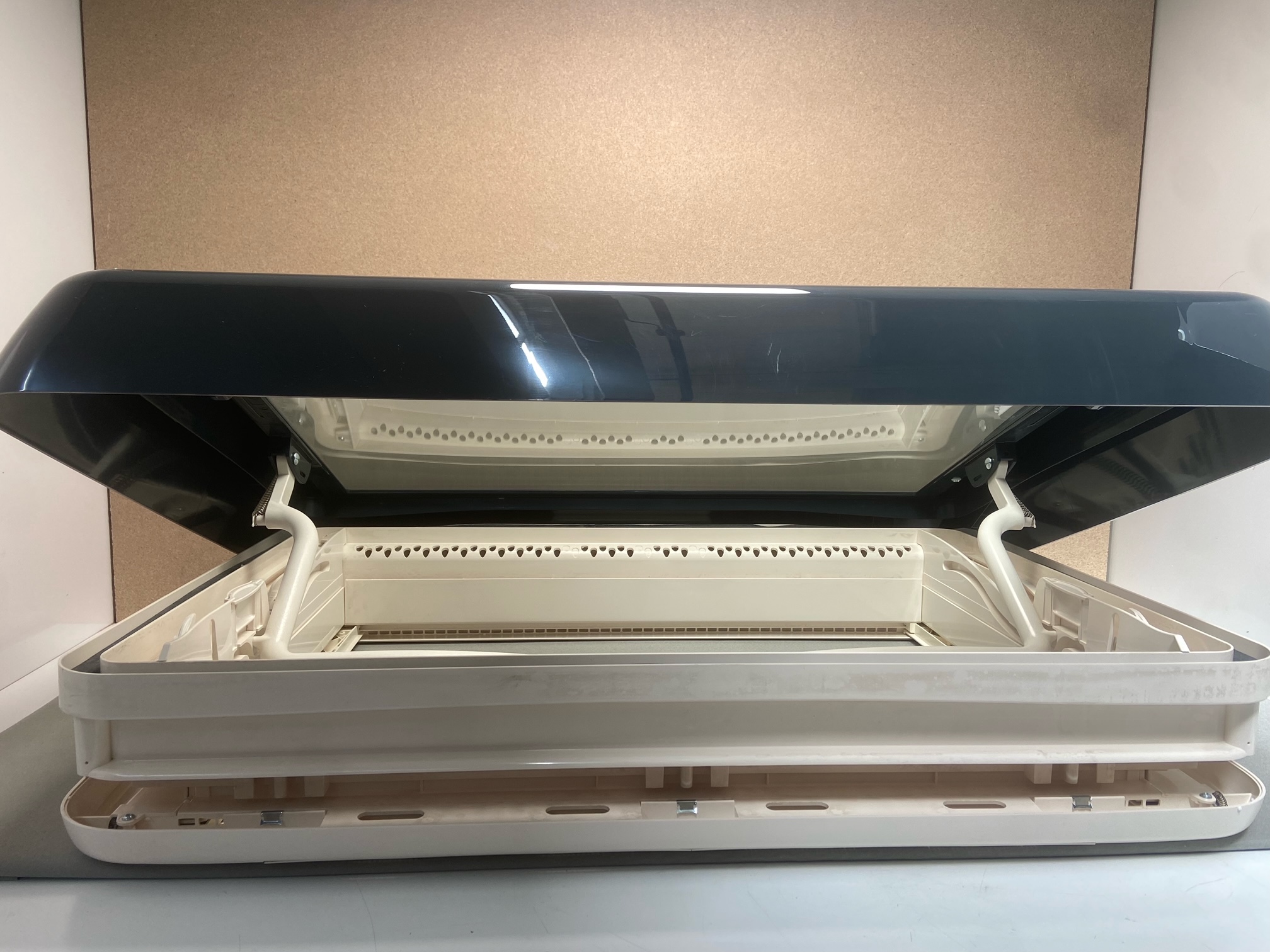 Dometic Midi Heki 700x500mm – Bild 4