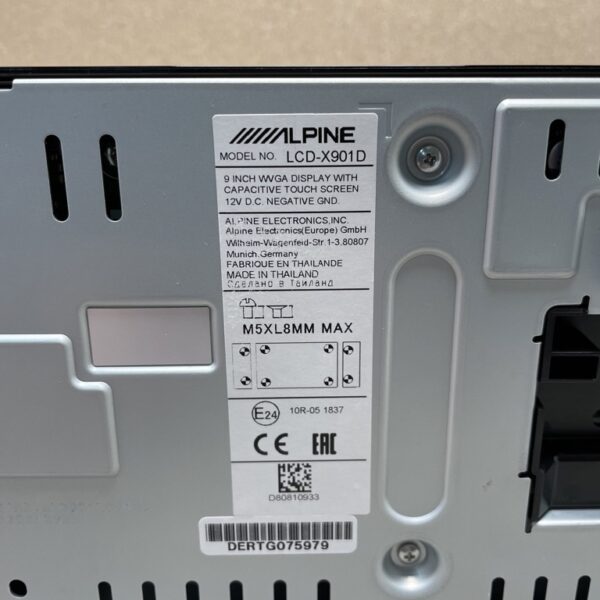 Alpine Monitor LCD-X901D, für Rückfahrkamera