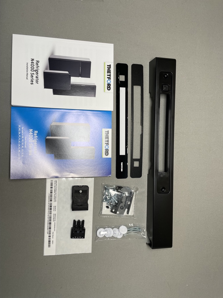 THETFORD Kühlschrank mit Gefrierfach, Model No: REFR N4170A, schwarz, neu – Bild 4