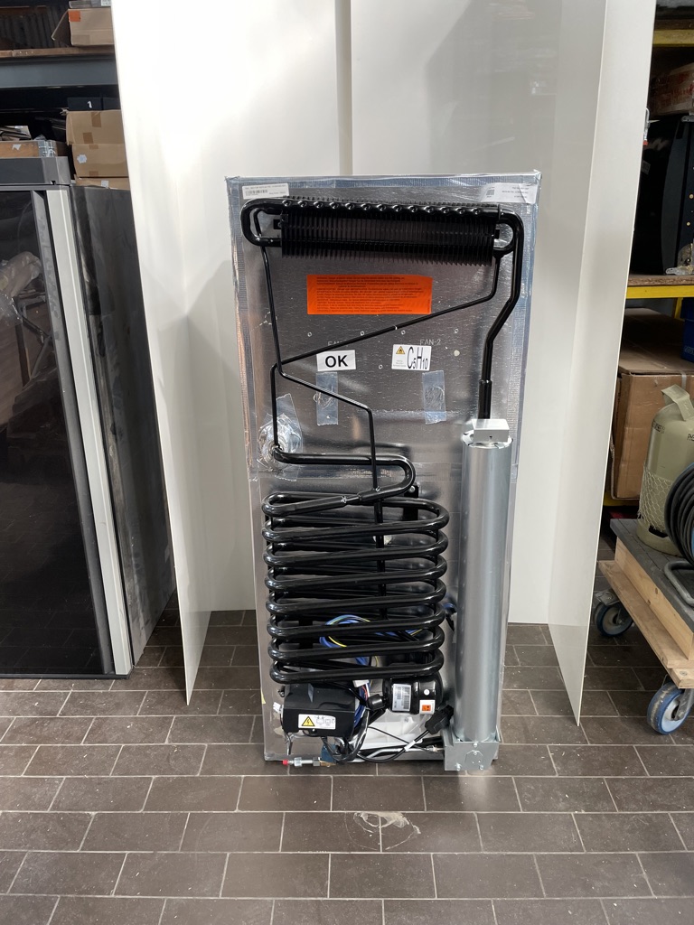 THETFORD Kühlschrank mit Gefrierfach, Model No: REFR N4170A, schwarz, neu – Bild 8