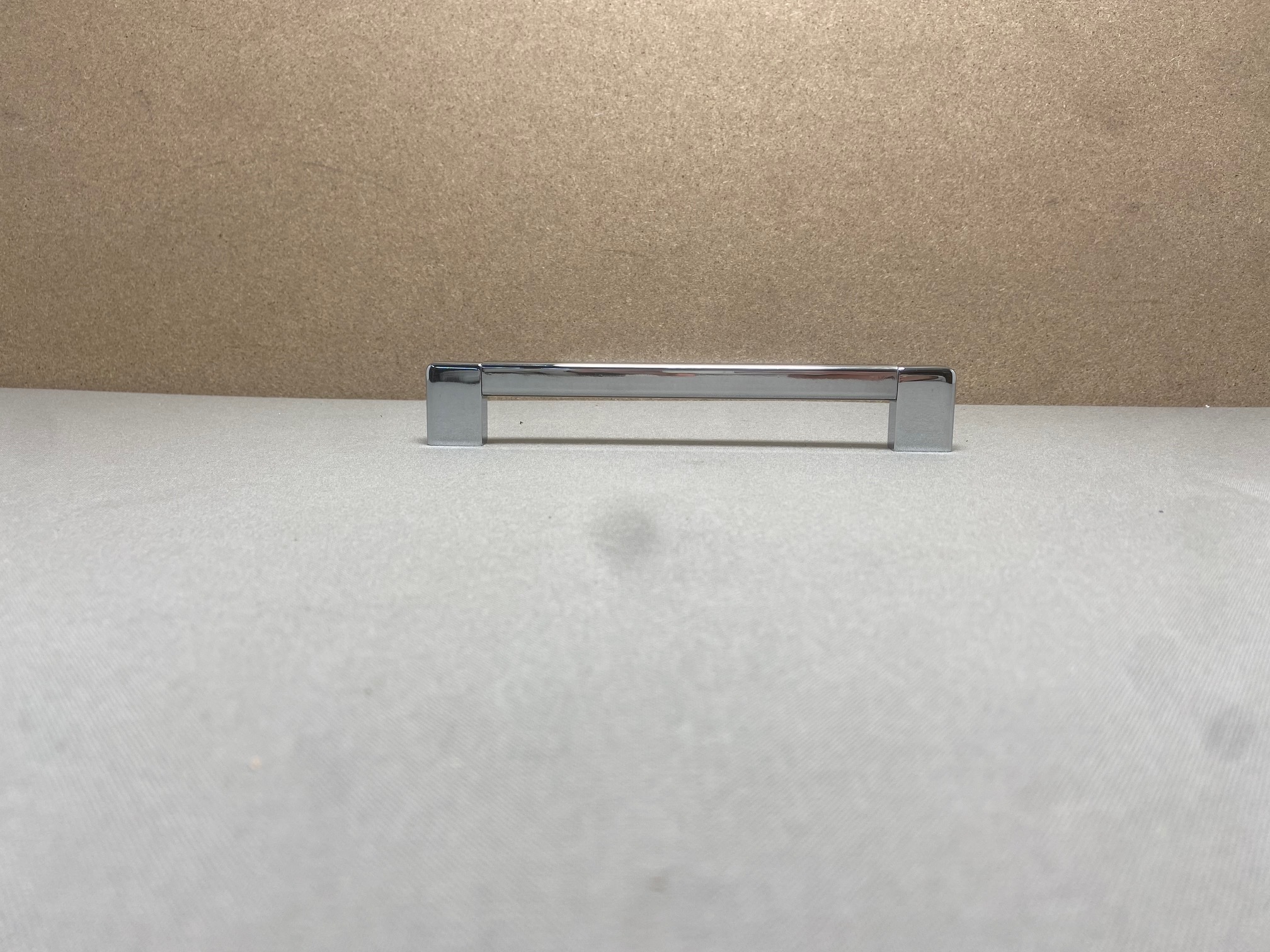 Griff mehrteilig, Chrom, Baldacci, Lochabstand ca. 20,5cm