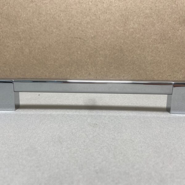 Alternative view of Griff mehrteilig, Chrom, Baldacci, Lochabstand ca. 20,5cm