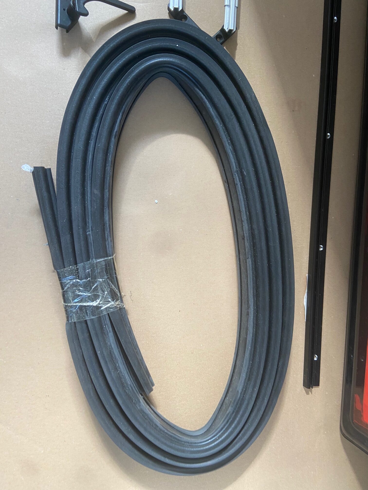 Ausstellfenster , Peugeot Expert ab Bj. 07/06, Citroen Jumper, für Fiat Ducato 816 x 650 mm