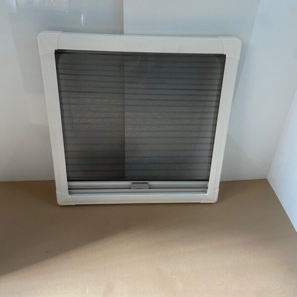 Fliegenschutz und Verdunklung für Wohnmobilfenster, Remis, 500 x 500 mm