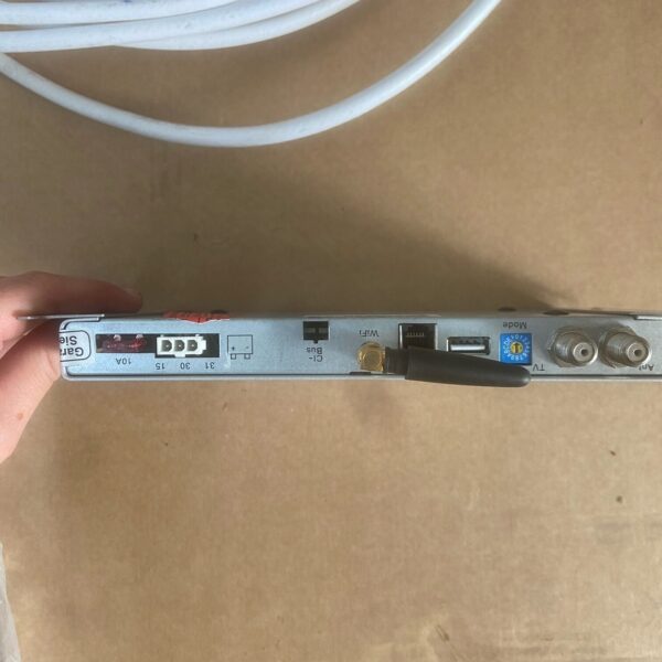 Satellitenschüssel Oyster Cytrac twin x, Niesmann & Bischoff