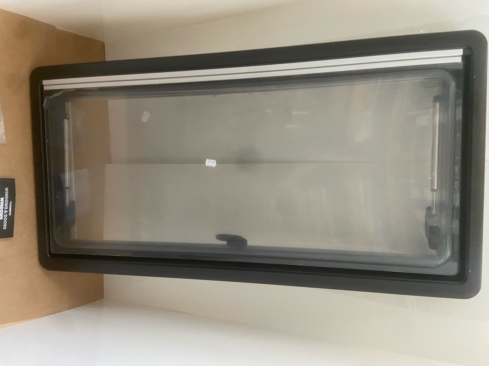 S4 Ausstellfenster für Wohnmobil, Dometic, 1000 x 500 mm – Bild 2