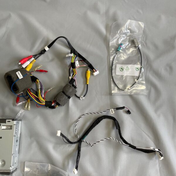 XXL Premium Infotainment System, Alpine Model X902D-ID