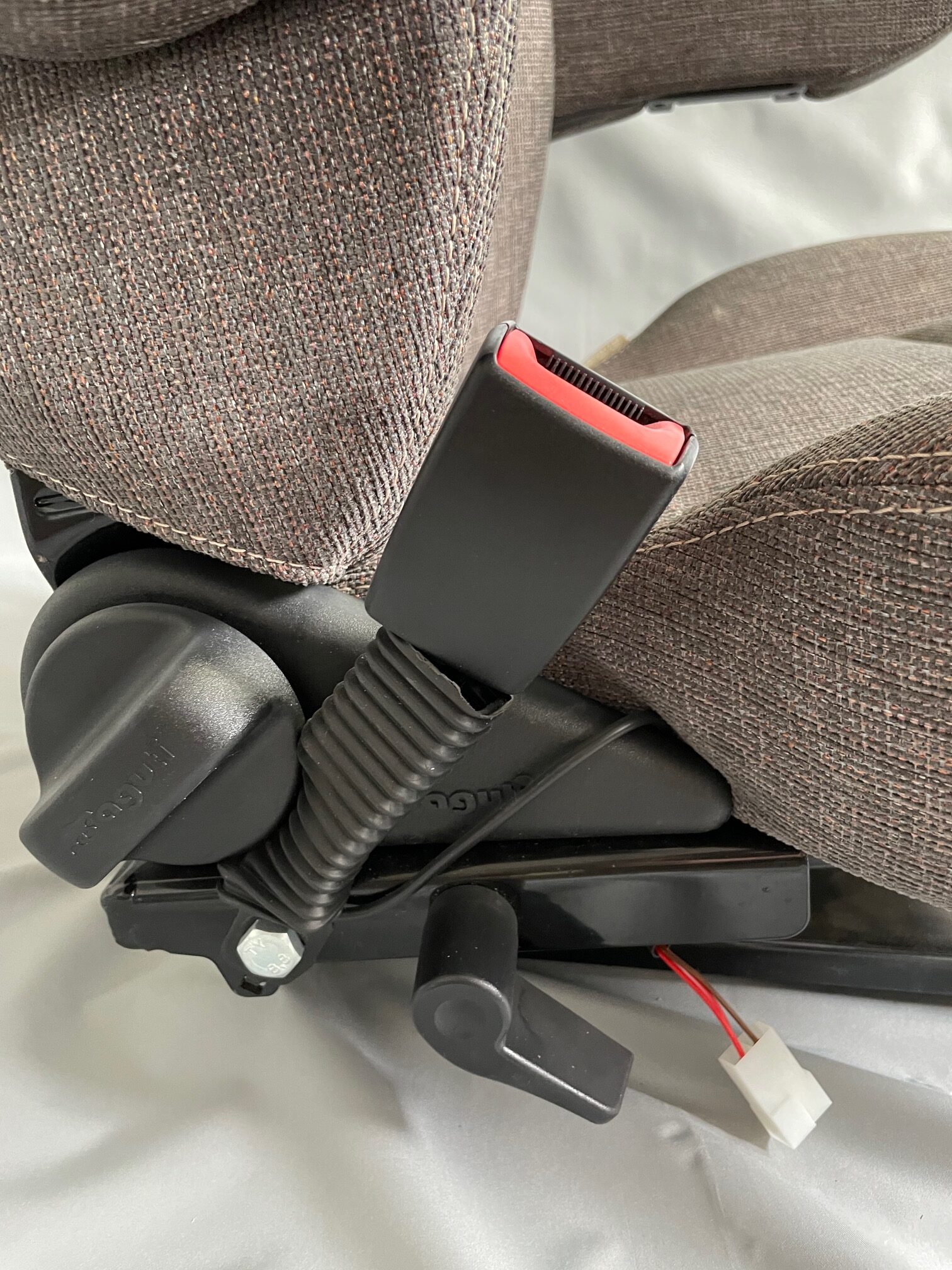 Aguti Hymer Sitz, Fahrerseite, Stoff grau / braun