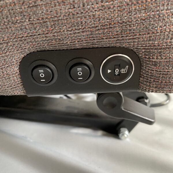 Aguti Hymer Sitz, Fahrerseite, Stoff grau / braun