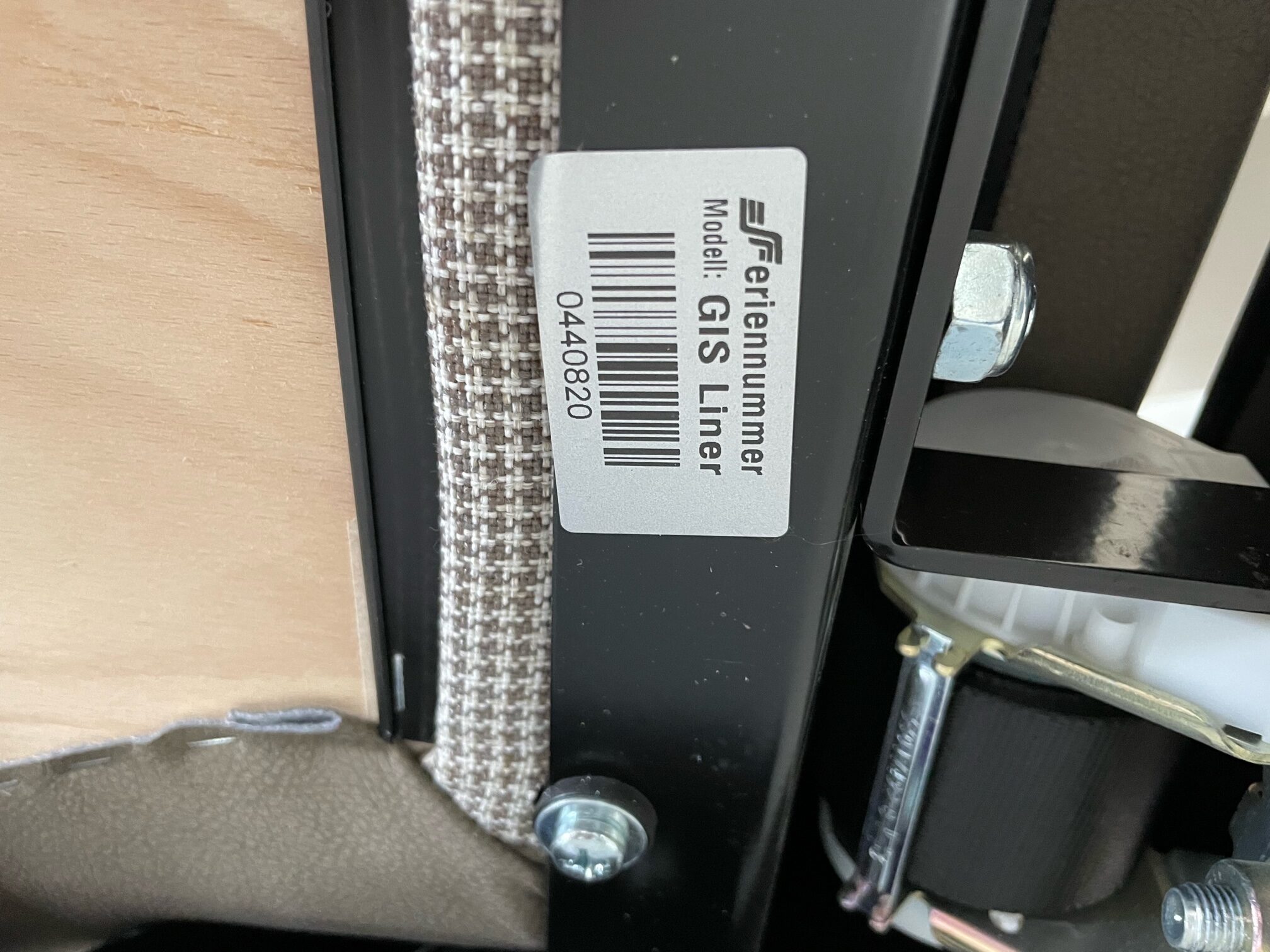 Aguti Automotiv GIS Liner, Beifahrersitz