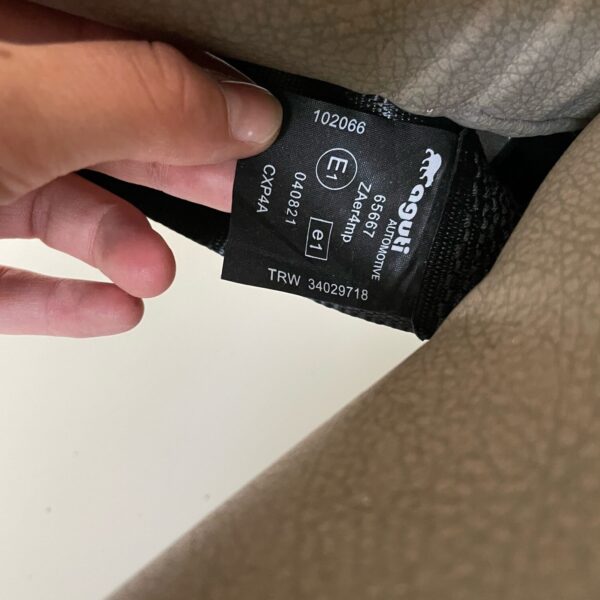 Aguti Automotiv GIS Liner, Beifahrersitz