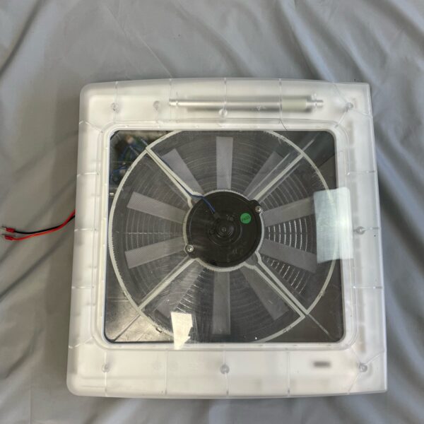 Thule Lüfter ohne Innenrahmen, ca. 39 x 39 cm