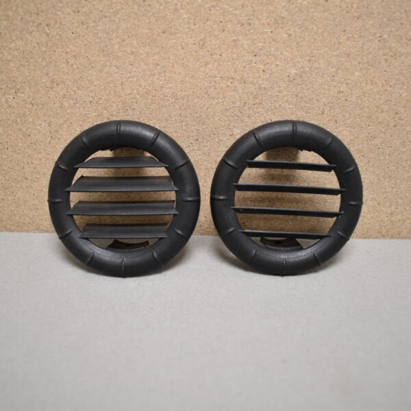 Lüftungsgitter / Lamelleneinsatz für Truma Heizungsrohr, RAL 80, schwarz 2er Set