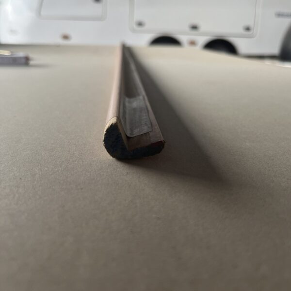 Leiste Holz Massivholz beschichtet Mediteranian Cherry 1,90 Meter