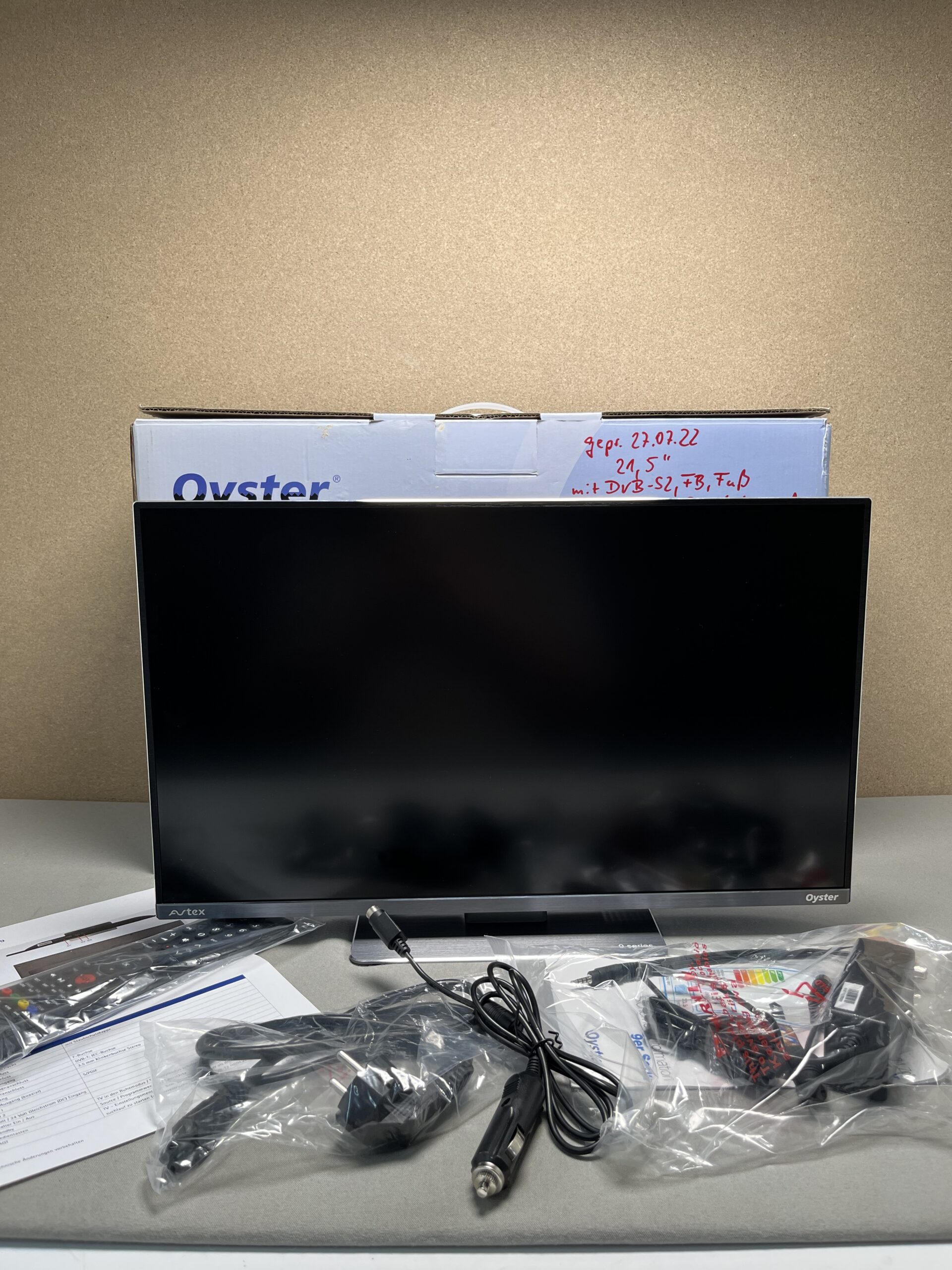 Oyster 9 series 21,5`` TV L219TRS