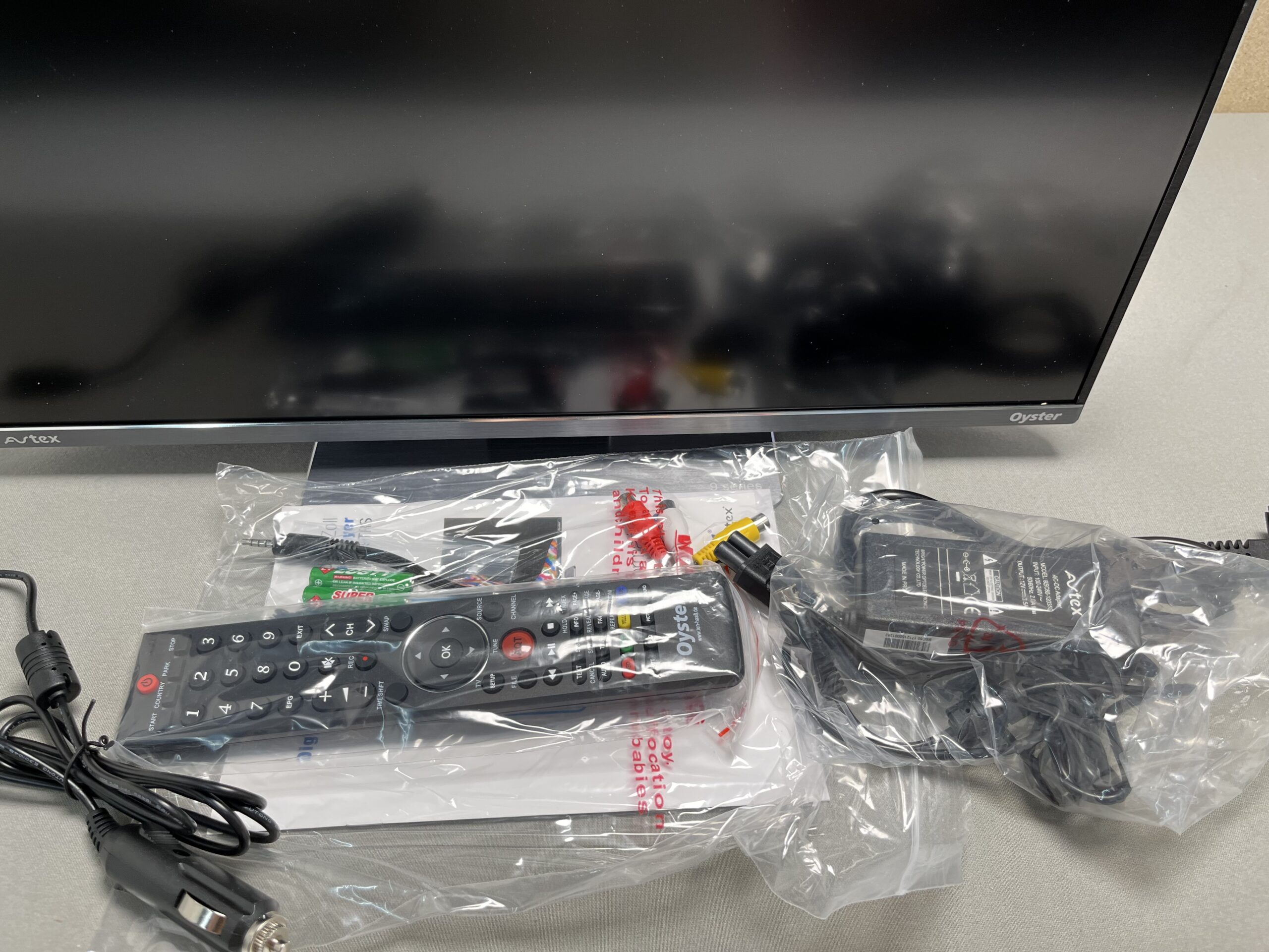 Oyster 9 series 21,5`` TV L219TRS