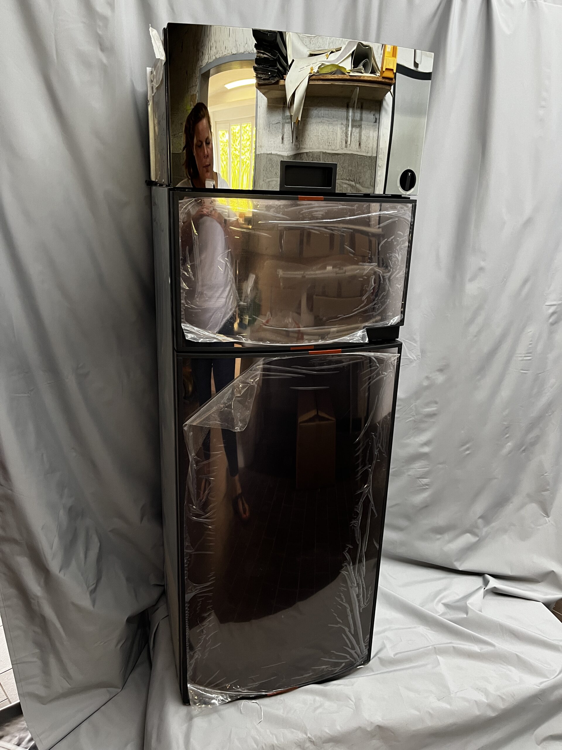 Dometic RMDT 8505 Kühlschrank mit Gefrierfach und Backofen