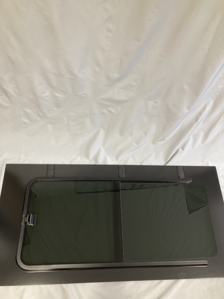 Carbest Getöntes Glasfenster für Fiat Ducato/Peugeot Boxer/ Citröen Jumper 1360x655mm Art-Nr.: 31621