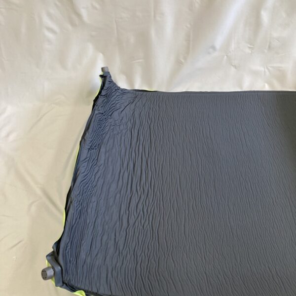 Camp4 Isomatte M12 New Comfort 198x76x12cm Art.-Nr.:930554 schwarz/lime