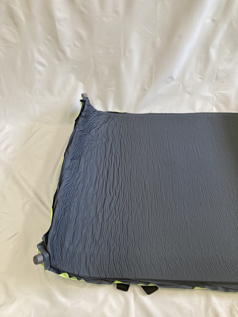 Camp4 Isomatte M12 New Comfort 198x76x12cm Art.-Nr.:930554 schwarz/lime