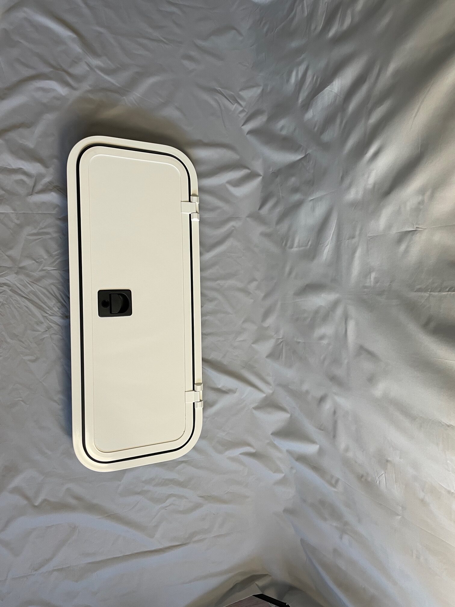 Serviceklappe Klappenrahmen, 950 x 370 mm, weiß Alu pulverbeschichtet