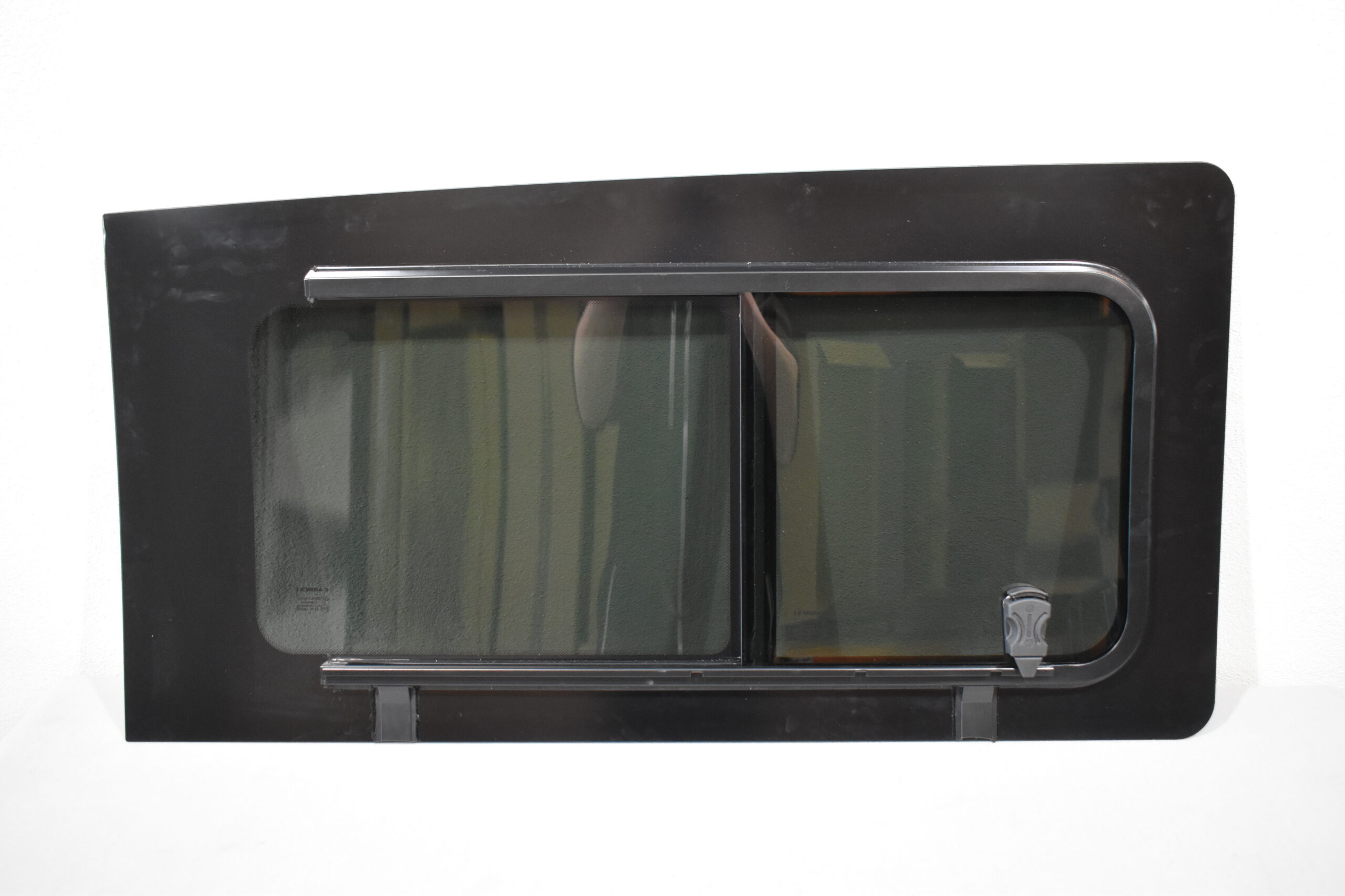 Carbest Getöntes Glasfenster Mercedes Benz Vito 1100x570mm Art.-Nr.: 31596