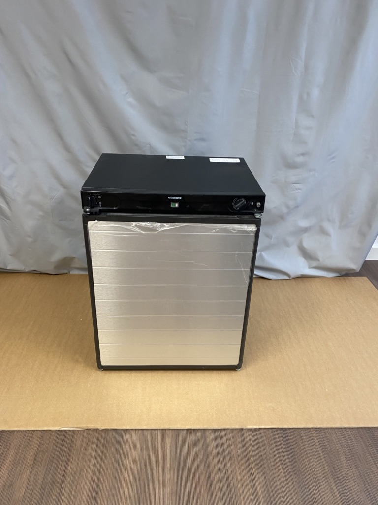 Dometic A30-100C Modell: RF60KF Absorber Kühlschrank
