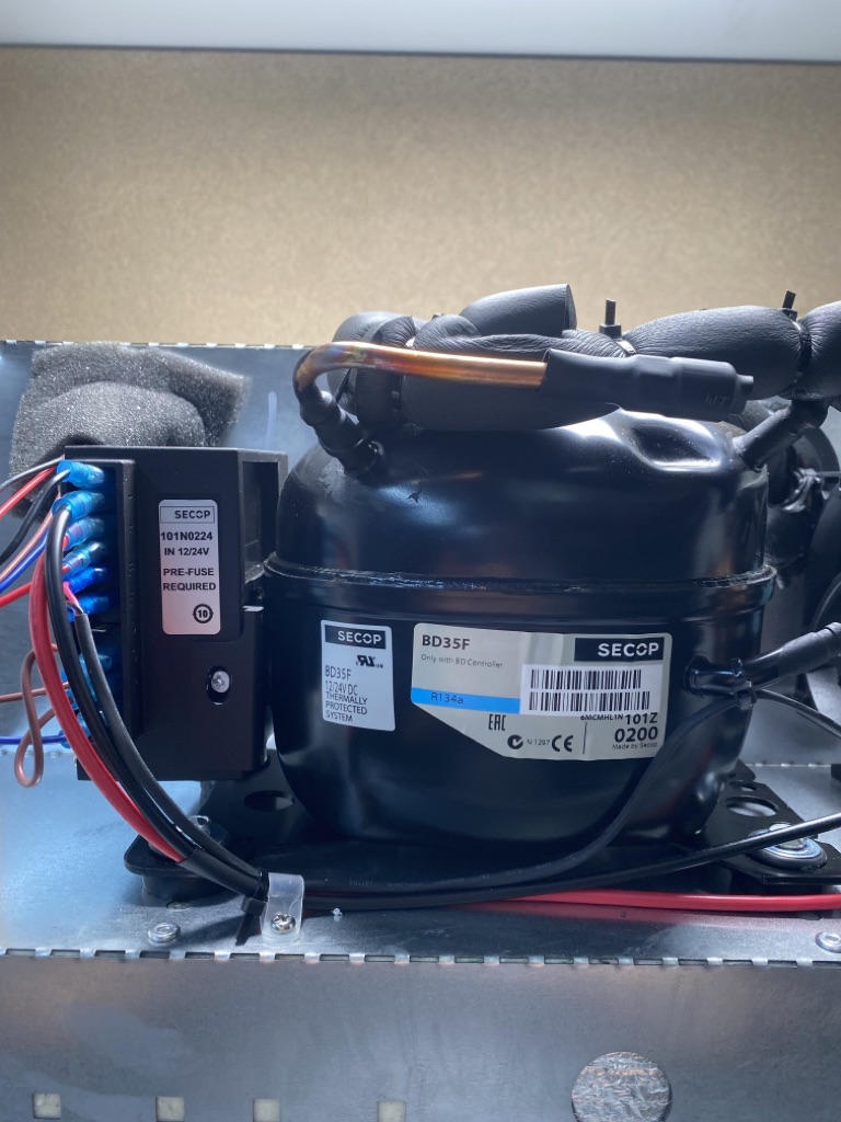 Isotherm Kühlschrank CR65EL Wohnmobil / Wohnwagen