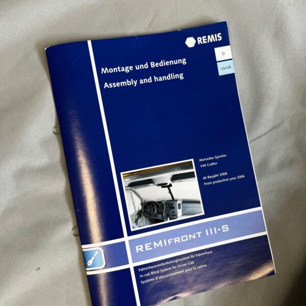 Remis Remifront Verdunklungslösung Fahrerkabine Sprinter/VW Crafter >2006 rechts