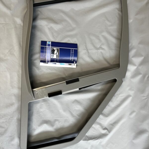 Remis Remifront Verdunklungslösung Fahrerkabine Sprinter/VW Crafter >2006 links