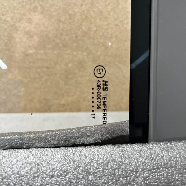 Hymer B 678 Scheibe links Fahrerseite einfachverglast Fahrerhausfenster