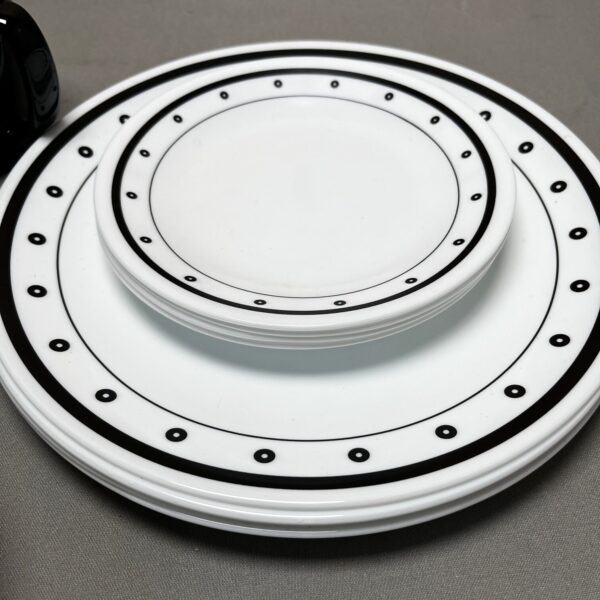 Corelle Classic Black & White Mix & Match Geschirrset 16-teilig
